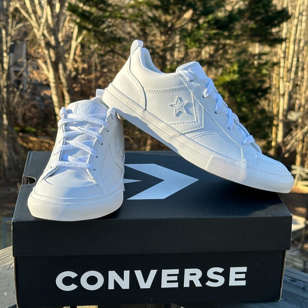 Converse Youth All White Pro Blaze Low Top Casual Shoe - Youth Size 5Y NEW
